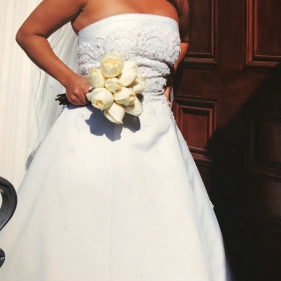 Strapless A-line Wedding Dress - Picture 3 of 5